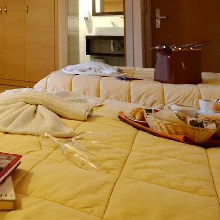 Hotel Citi Live 3*
