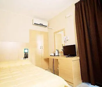 Hotel Citi Live