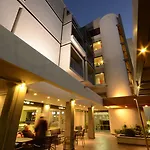 Hotell Citi Live 3*